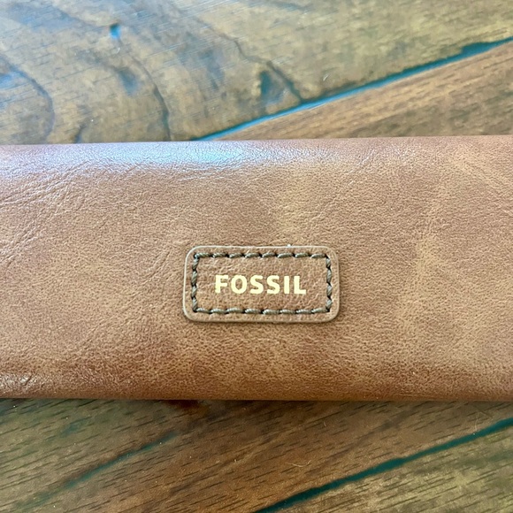 Fossil Sofia tan brown vegan leather glasses case NEW - Picture 3 of 8